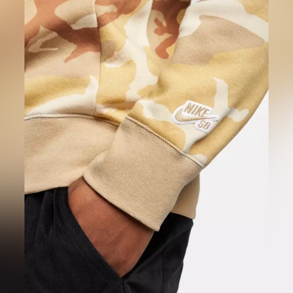 Nike SB Icon Desert Camo Crew Neck Sweatshirt Skate AT9768-248 Men's Size Small - Picture 11 of 12